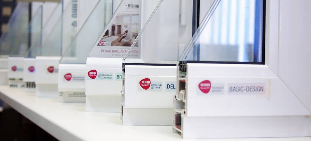 Теплое остекленение балконов REHAU фото